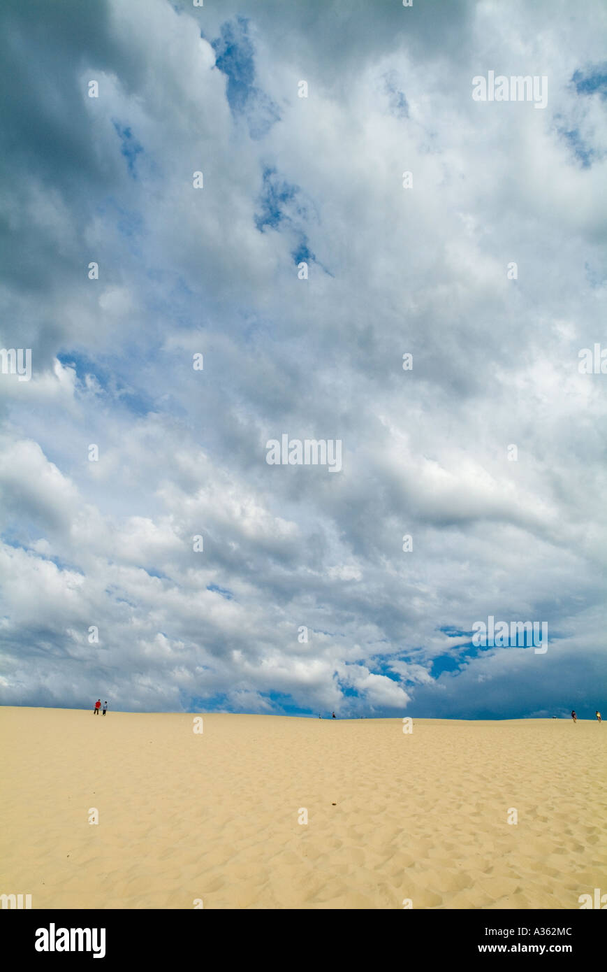 Wolken über die große Sanddüne Pyla Bassin d Arcachon in Frankreich Stockfoto