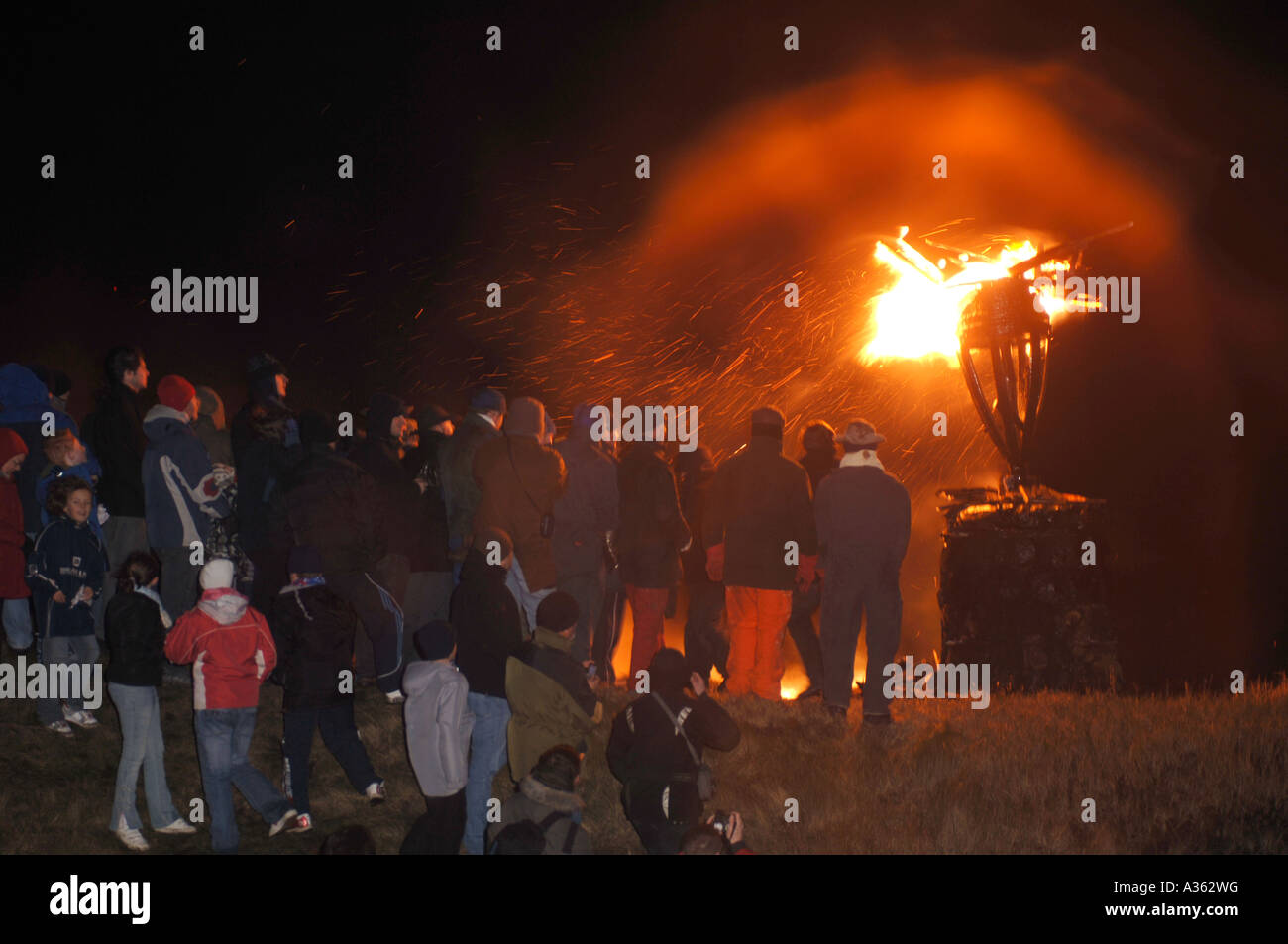 Verbrennung von der Clavie der jährlichen Fire Festival statt 11. Januar im Burghead, Morayshire. Grampian. Schottland.  XPL 4486-424 Stockfoto