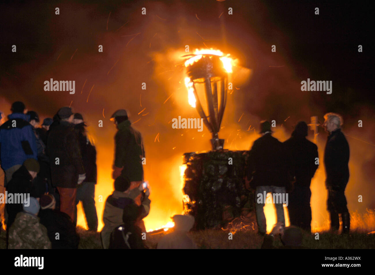 Verbrennung von der Clavie der jährlichen Fire Festival statt 11. Januar im Burghead, Morayshire. Grampian. Schottland.   XPL 4488-424 Stockfoto