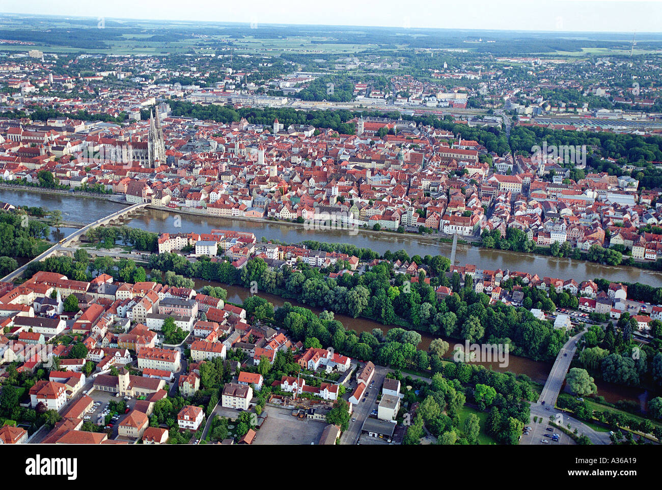Stadt Regensburg aus dem Vogel s Auge Ansicht Welt Kulturerbe Donau Dom Kathedrale Stockfoto