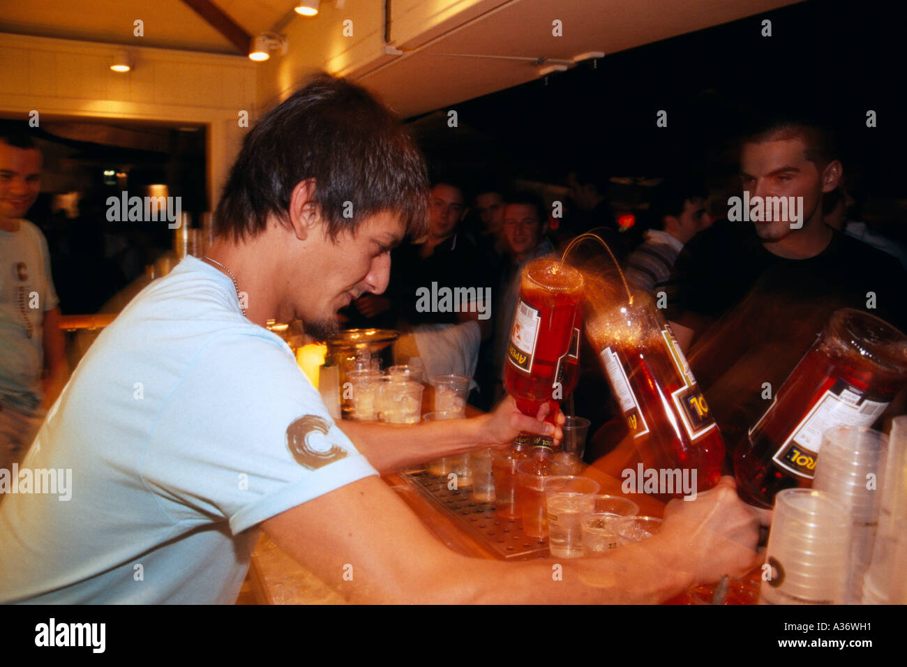 Bar-Mixer Getränke 'Campannina'-Bar Jesolo Italien Stockfotografie - Alamy