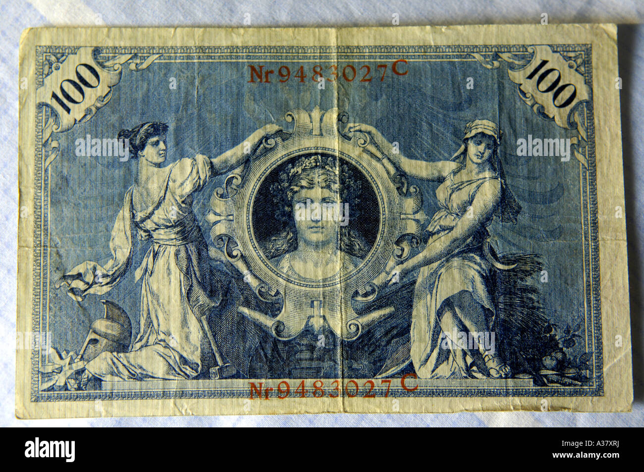 100 hundert Mark Hinweis d-Mark Währung cash Geld 1908 Deutsche Deutschland Deitschland blau Detail teutonischen Papiergeschichte er Stockfoto