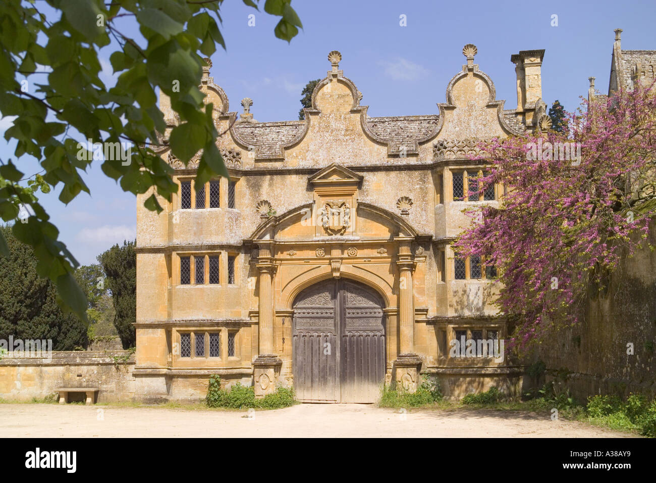 17. Jahrhundert Cotswold stone Gateway Stanway Manor, Gloucestershire Stockfoto