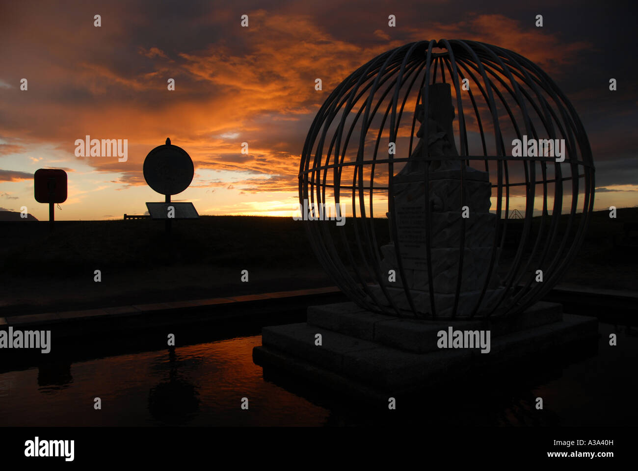 White Rabbit Denkmal für Lewis Carrol bei Sonnenuntergang West Küste Llandudno Conwy Nord West-Wales Stockfoto