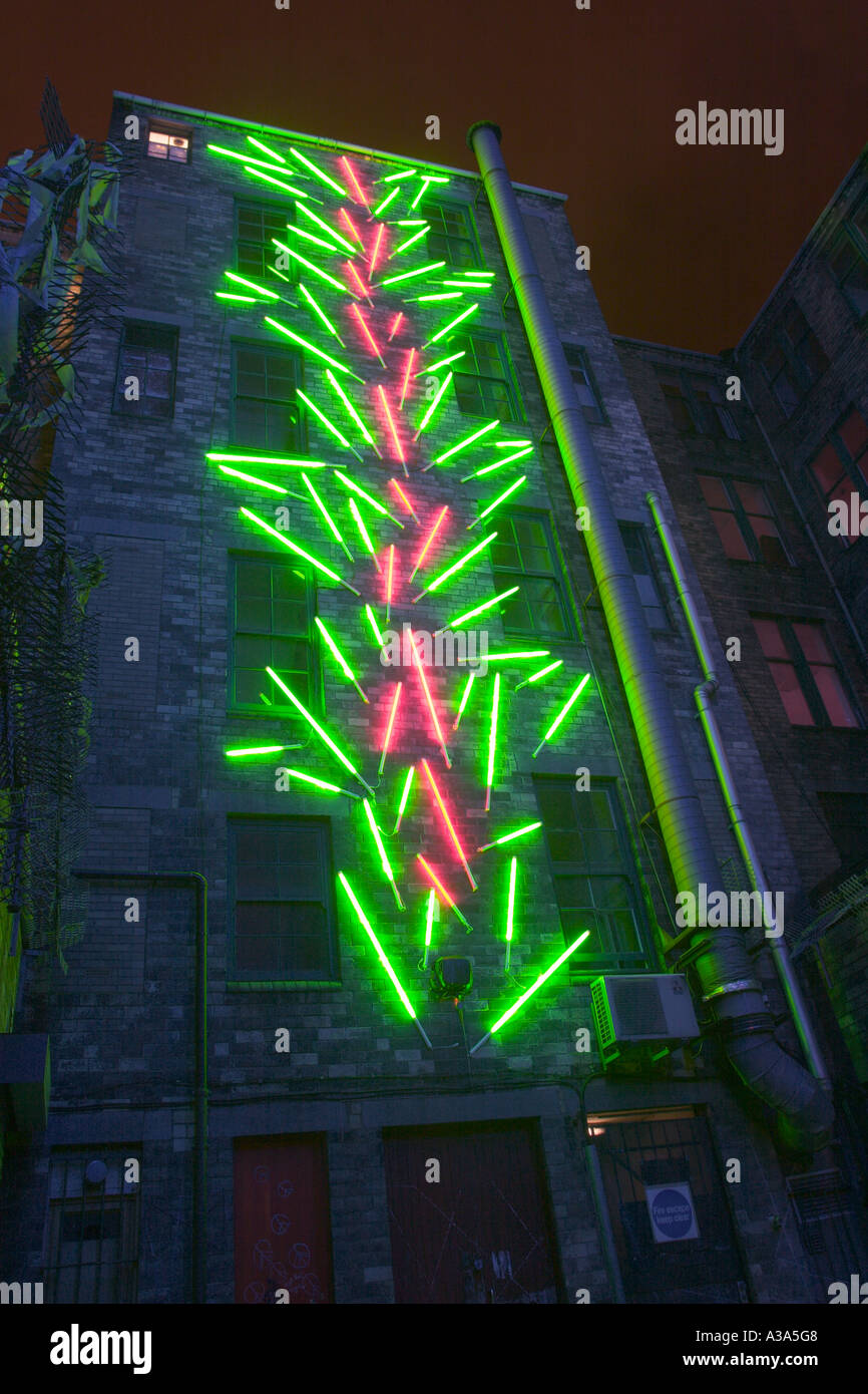Ein Simon Corder Neon-Installation als Teil des Glasgow Festival des Lichts 2005 Stockfoto