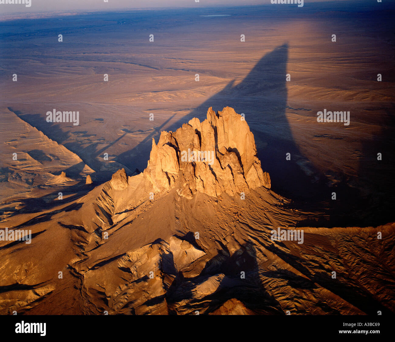 Luftaufnahme der Shiprock Navajo-Reservat in der Nähe von Shiprock New Mexico Stockfoto