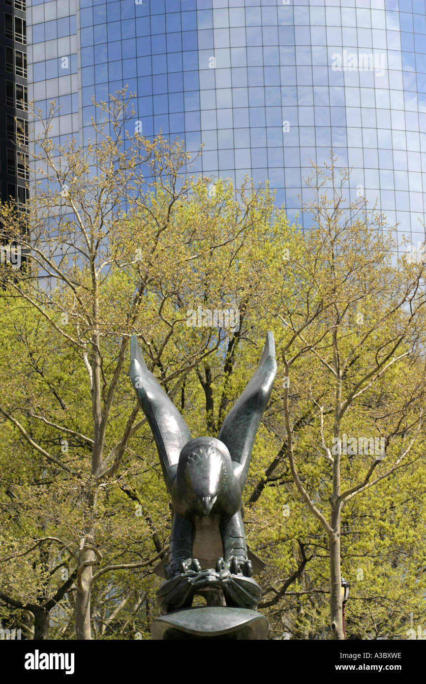 Bronze Adler Statue in Manhattan, NYC Stockfoto
