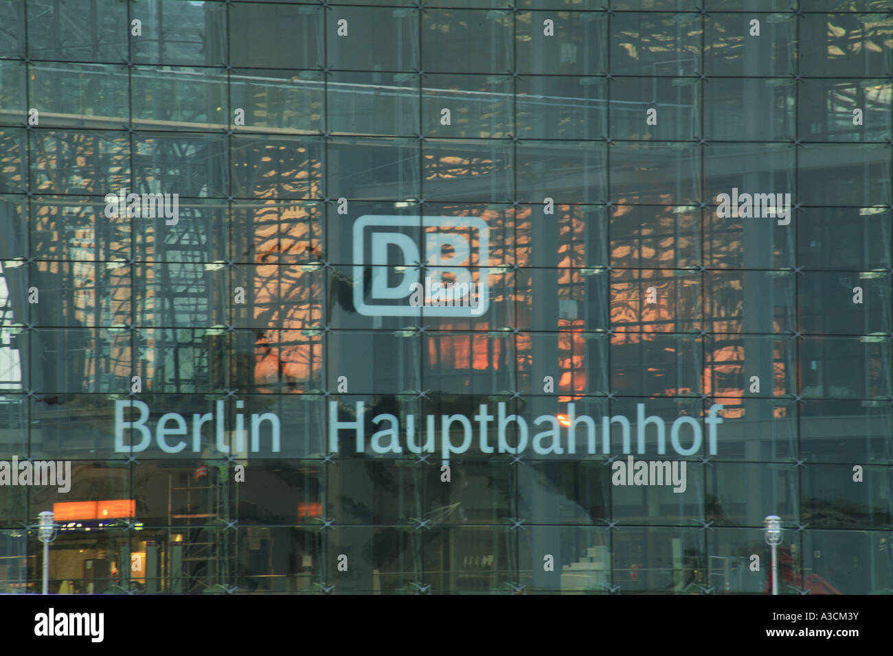 Berliner Hauptbahnhof, ehemalige Lerther Bahnhof, Blick von der Invalidenstraße, Deutschland, Berlin Stockfoto