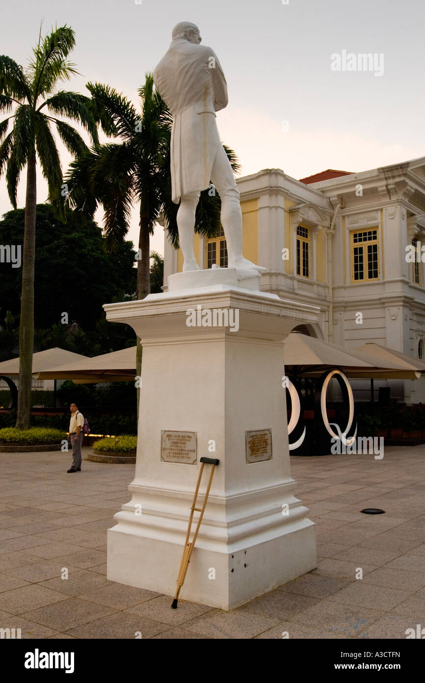 Statue von Sir Stamford Raffles, an die ursprünglichen Landestelle, Singapur Stockfoto