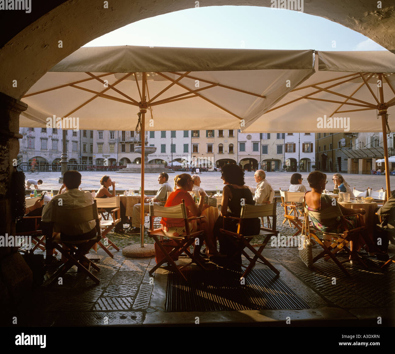 Piazza Matteotti, Cafe, Udine, Friaul-Julisch Venetien, Italien Stockfoto