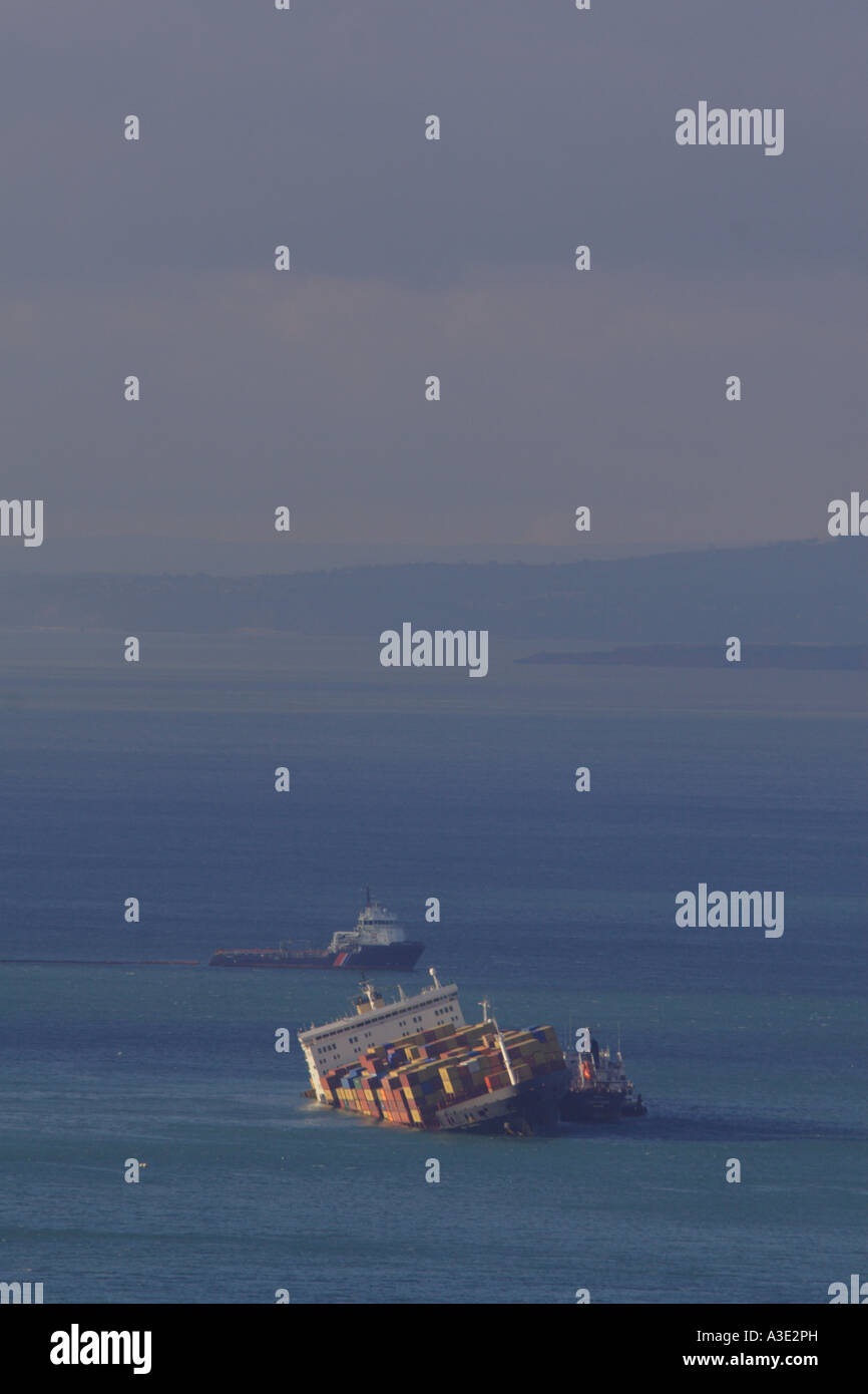 Das Containerschiff MSC Napoli sank in Lyme Bay in der Nähe von Branscombe Devon im Januar 2007 Stockfoto