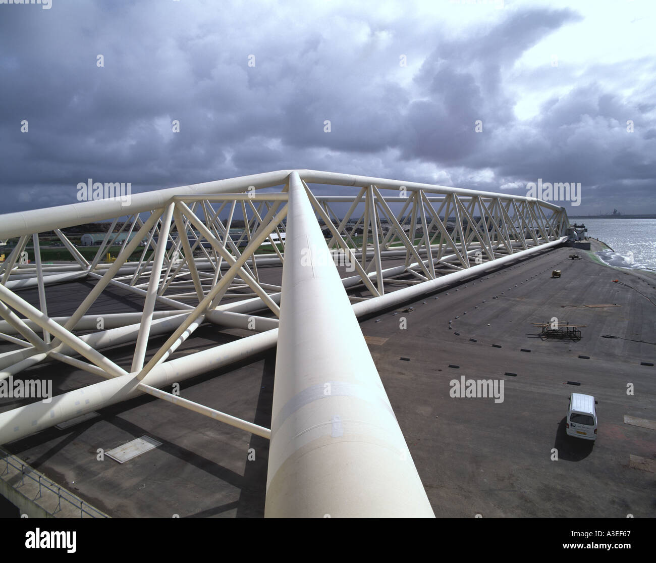 Struktur des Sturmflutwehrs, Maeslant Kering, Nieuwe Waterweg in der Nähe von Rotterdam, Niederlande Stockfoto