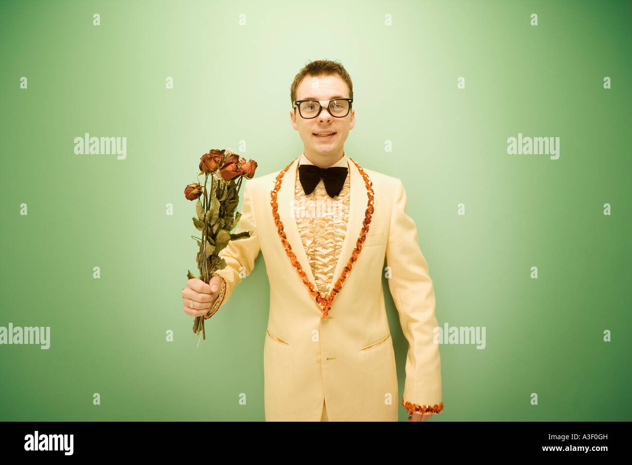 Teen in einem Vintage tuxedo Stockfoto