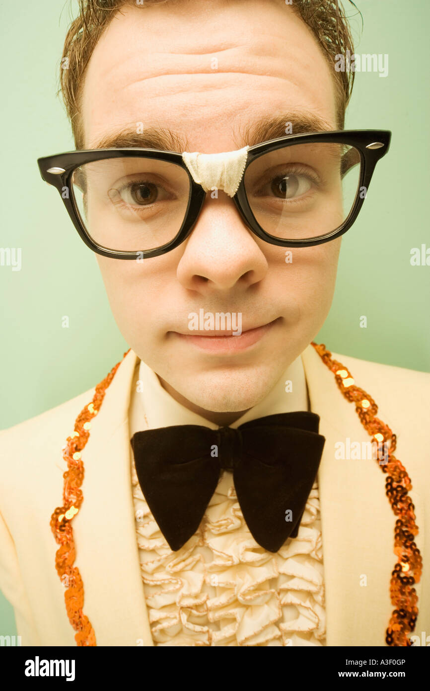 Teen in einem Vintage tuxedo Stockfoto