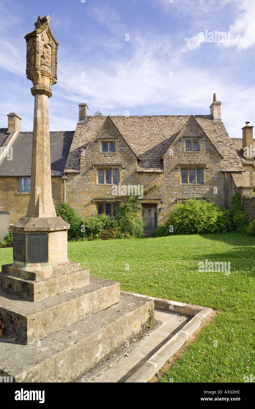 Am frühen Abend im Cotswold Dorf der Guiting macht, Gloucestershire Stockfoto