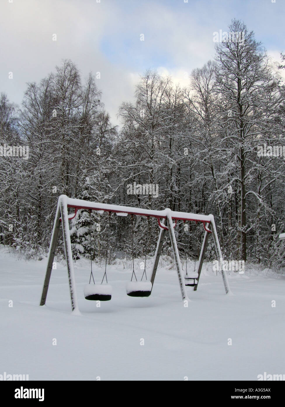 ländlicher Spielplatz in Schweden Stockfoto