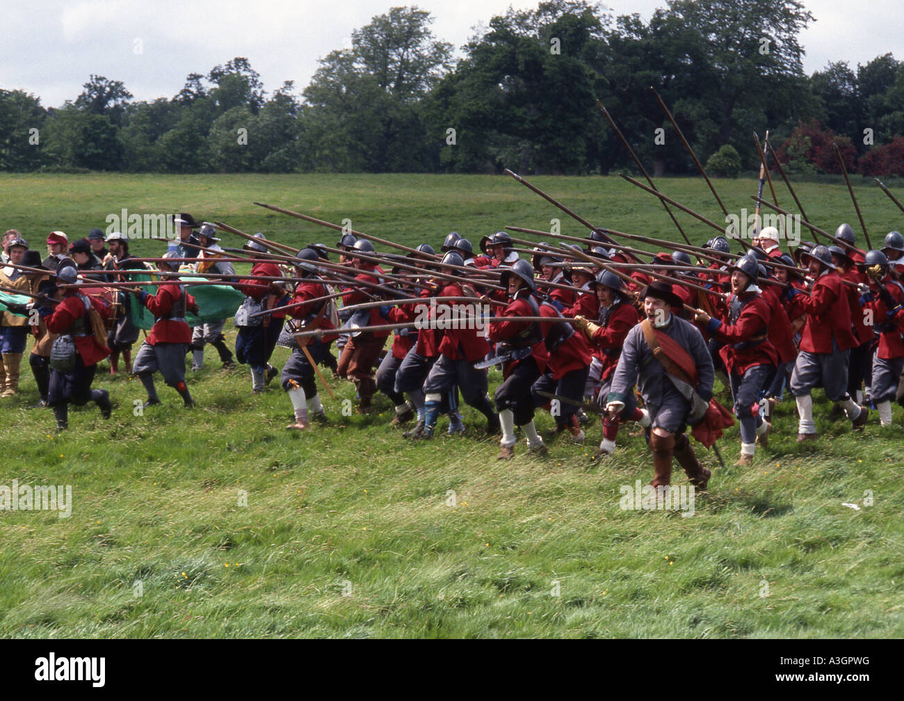 Englischer Bürgerkrieg Gesellschaft Reenactment Battle Abbey Sussex Stockfoto