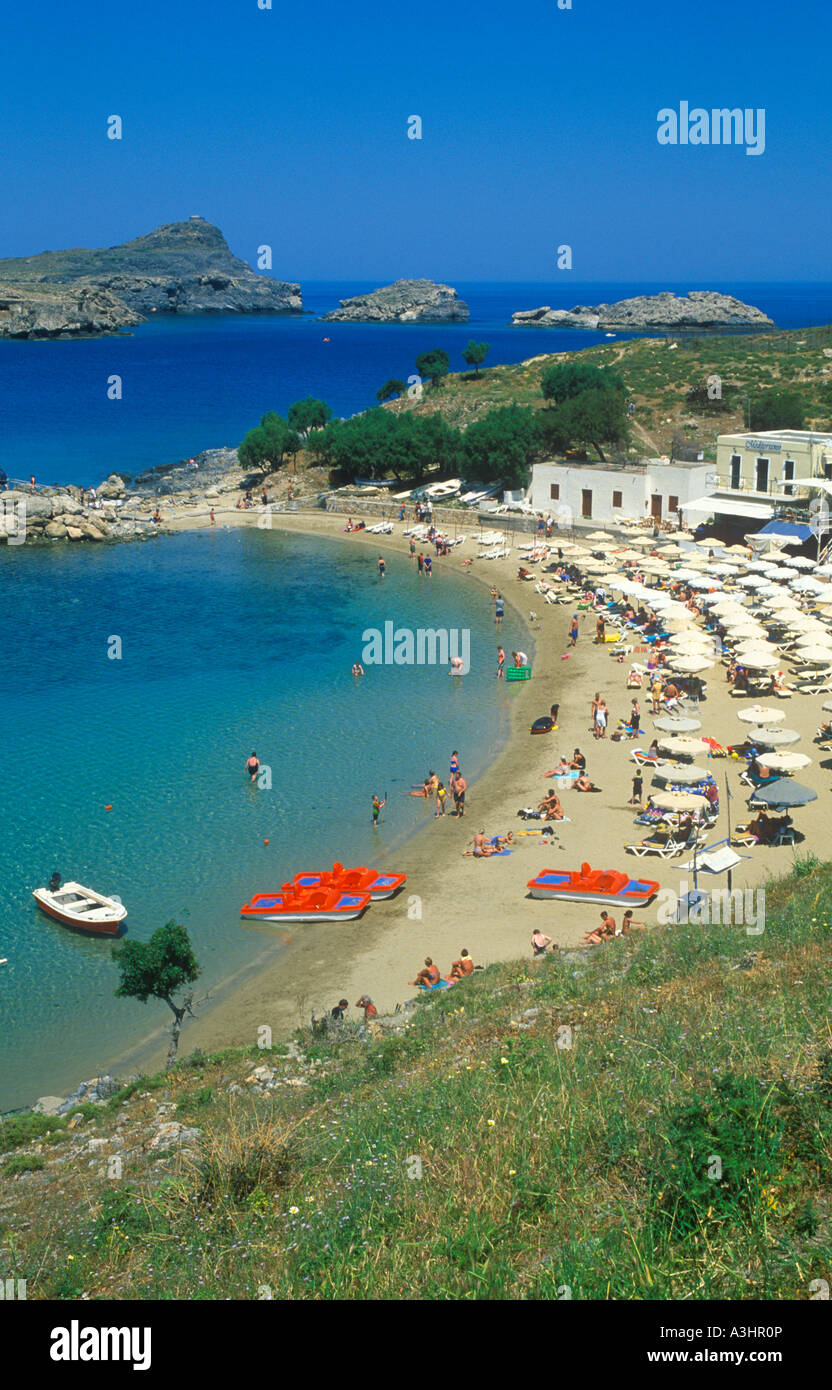 natürliche Bucht bei Lindos auf der griechischen Insel Rhodos Stockfoto