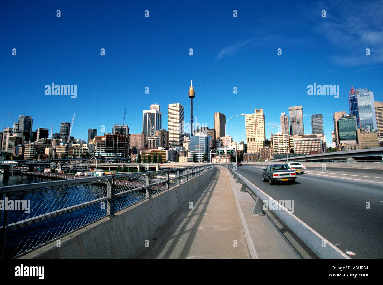 Pyrmont Bridge und Darling harbour Skyline Stadt Sidney Australien Stockfoto