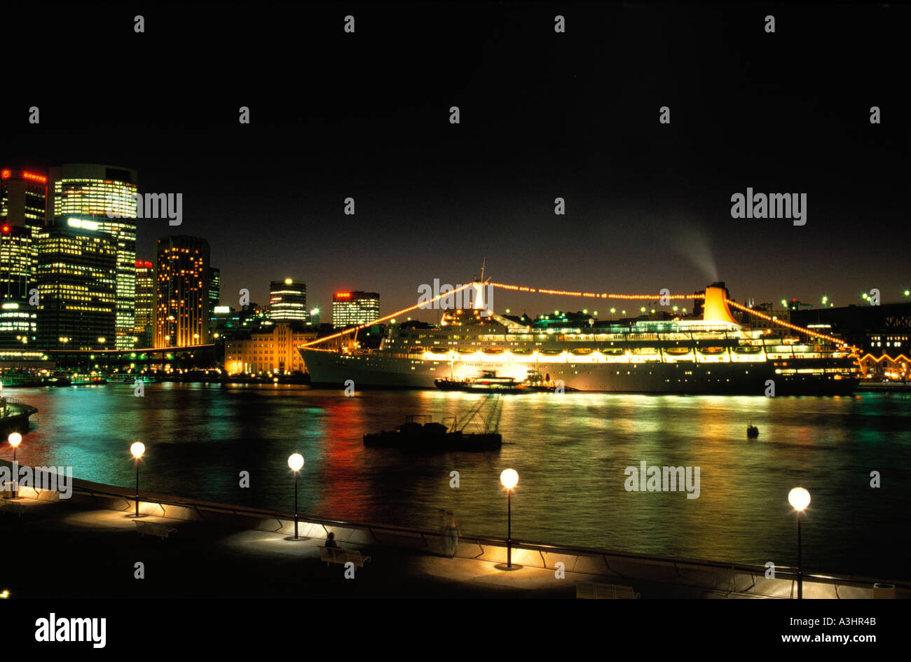 Passagier-Liner Harbour Brücke Stadt Sidney Australien Stockfoto