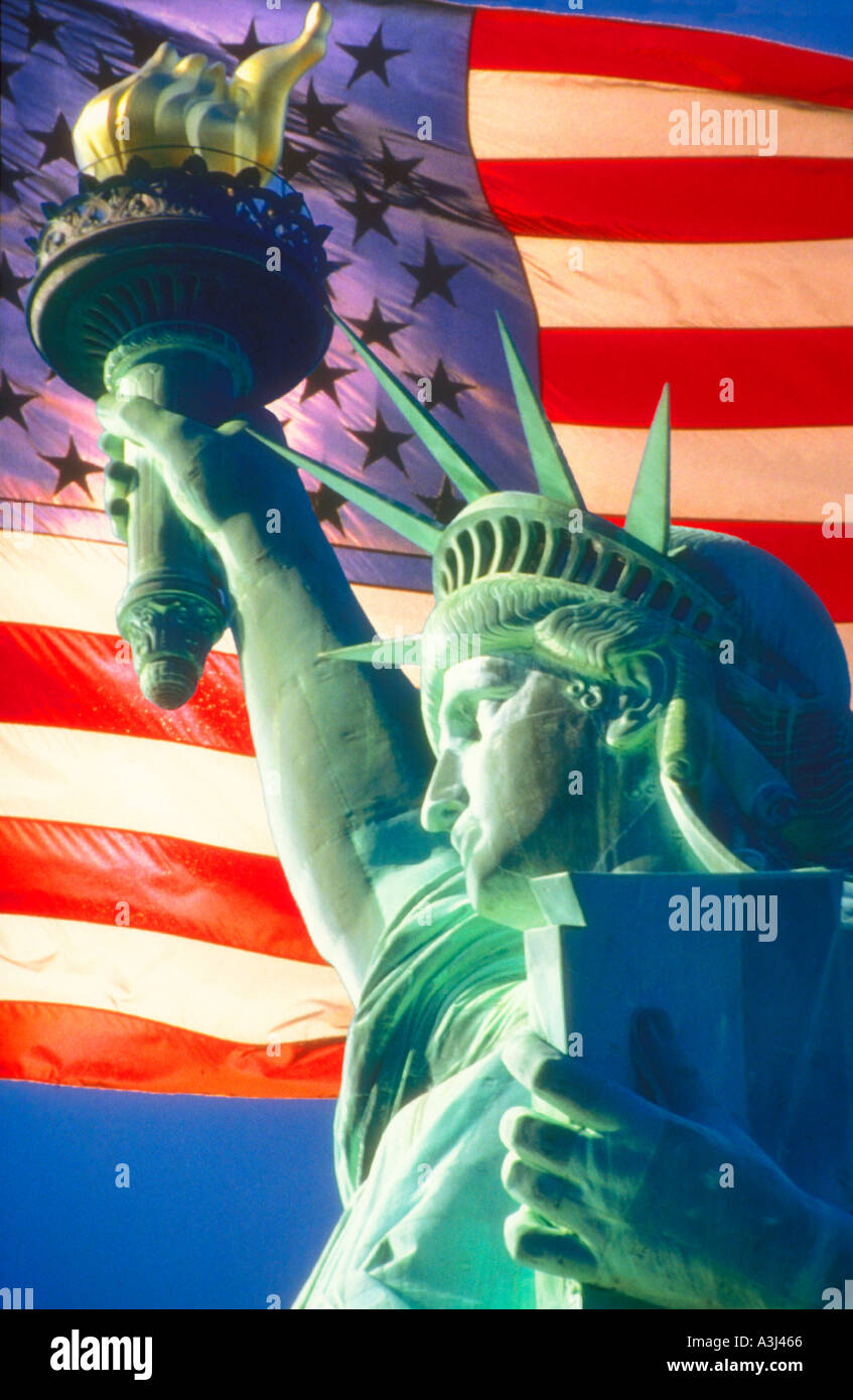 Freiheitsstatue Liberty und amerikanische Flagge Stockfoto