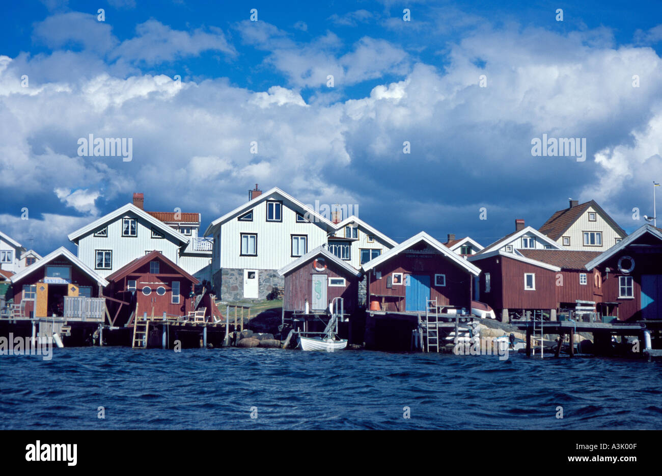 Käringön eine kleine Inselstadt an der schwedischen Westküste kurz vor dem Regen Bohusland Schweden Skandinavien Stockfoto