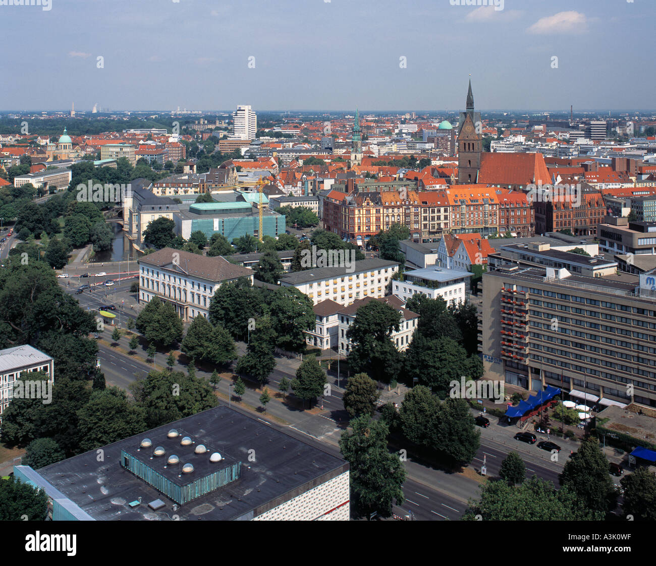 Panoramablick schlug Hannover Mit Leineschloss, Wangenheim-Palais, Laveshaus, Marktkirche Und Hotel Maritim Stockfoto