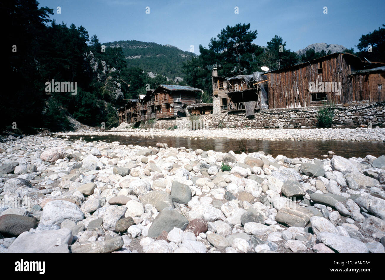 23. März 2006 - touristische Unterkunft im türkischen Dorf Olympos Stockfoto