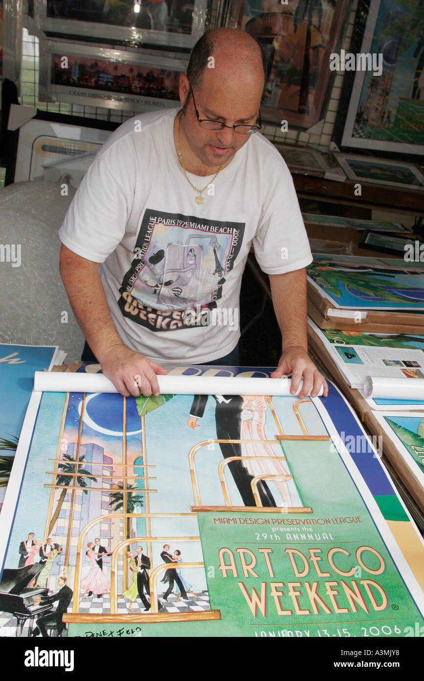 Miami Beach Florida, South Beach, Ocean Drive, Art Deco-Wochenende, Festival, Festivals, Architekturfeier, Messe, Poster, Vitrine Verkauf, Geschäft, Verkäufer Stockfoto