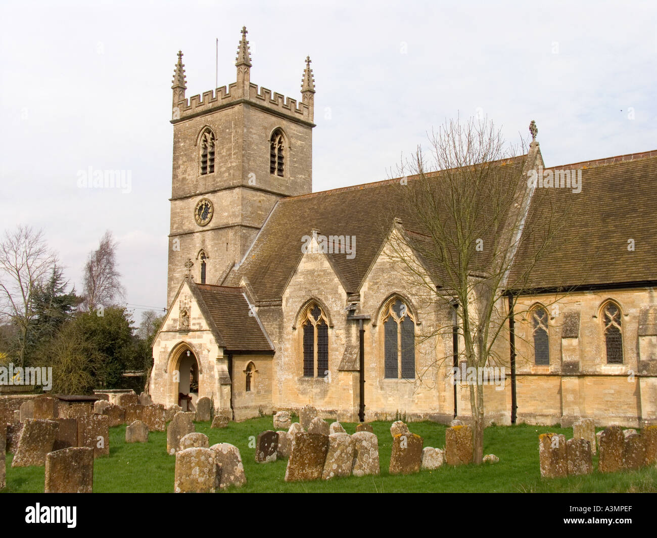 Oxfordshire Bladon in der Nähe von Woodstock St. Martins Kirche letzte Ruhestätte von Sir Winston Churchill Stockfoto