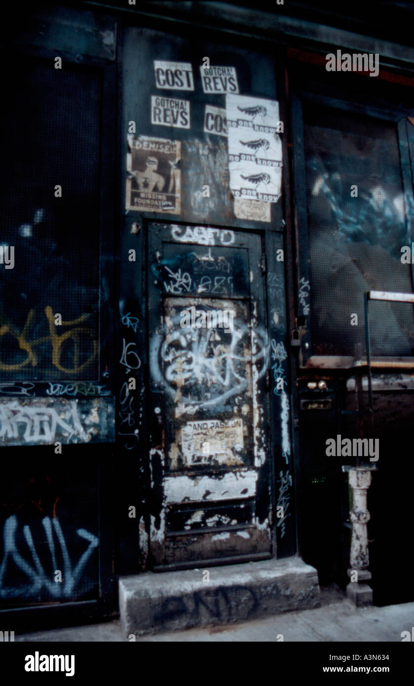 Urban Graffiti Tür New York City Stockfoto