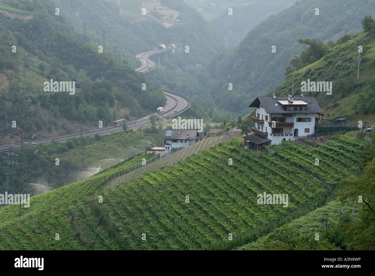 Val Isarco, Eisacktal oder Eisacktal in der Dolomiten-region Stockfoto