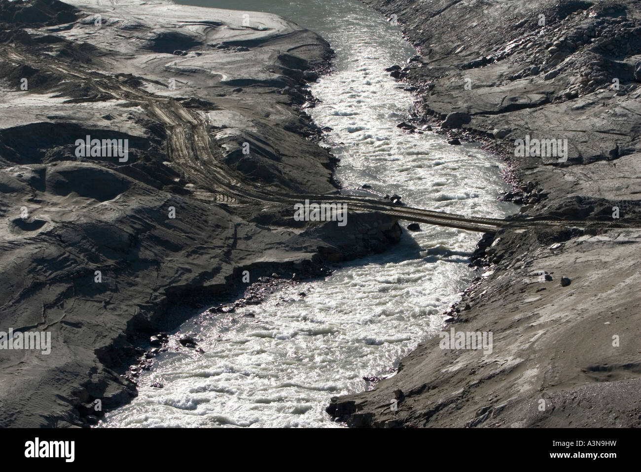 Plimabach Fluss Füllung künstlich angelegten See, Zufrittsee, Martelltal, Südtirol, Italien Stockfoto