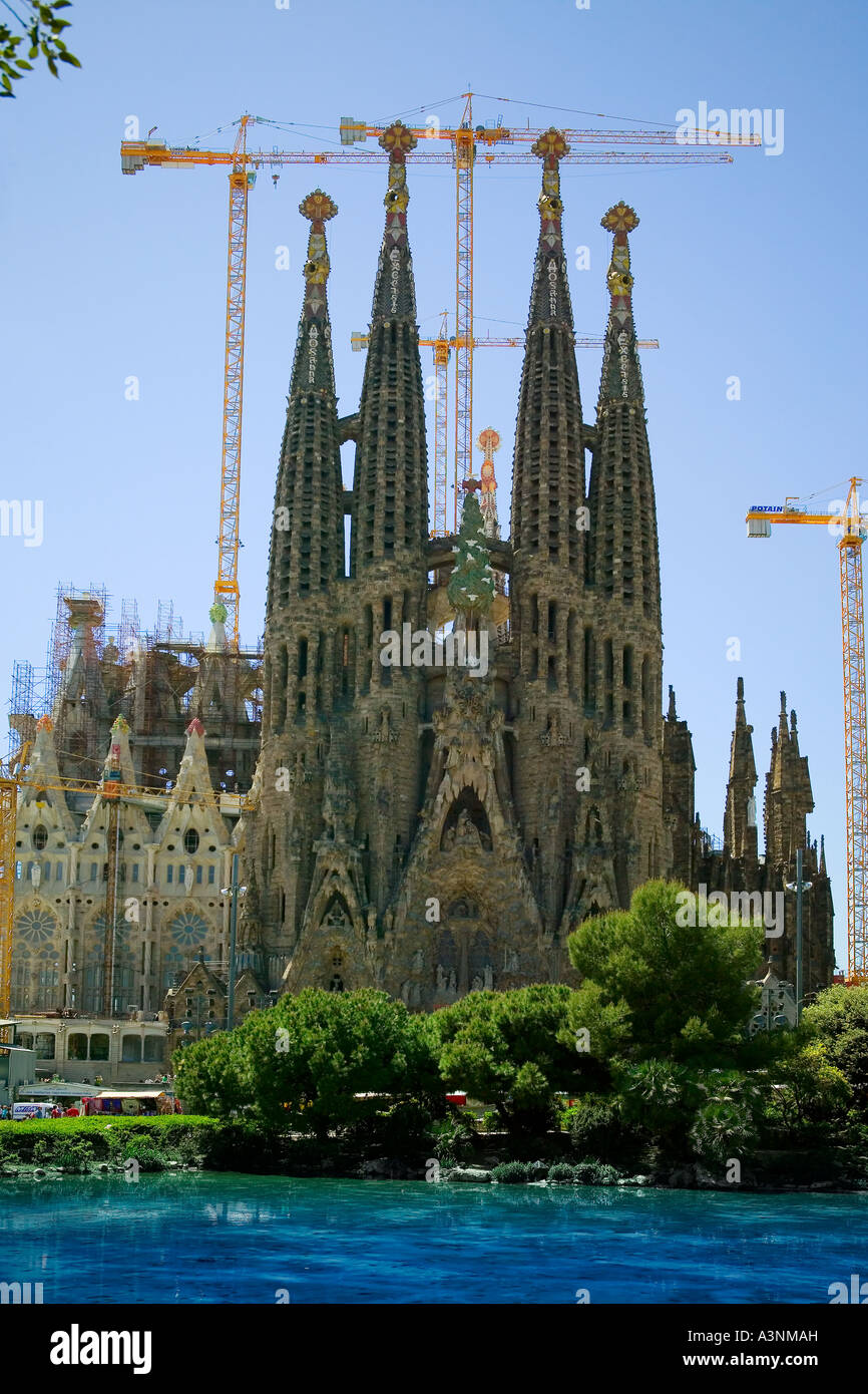 Die unvollendete Kirche in Barcelona von Gaudi entworfen Stockfoto