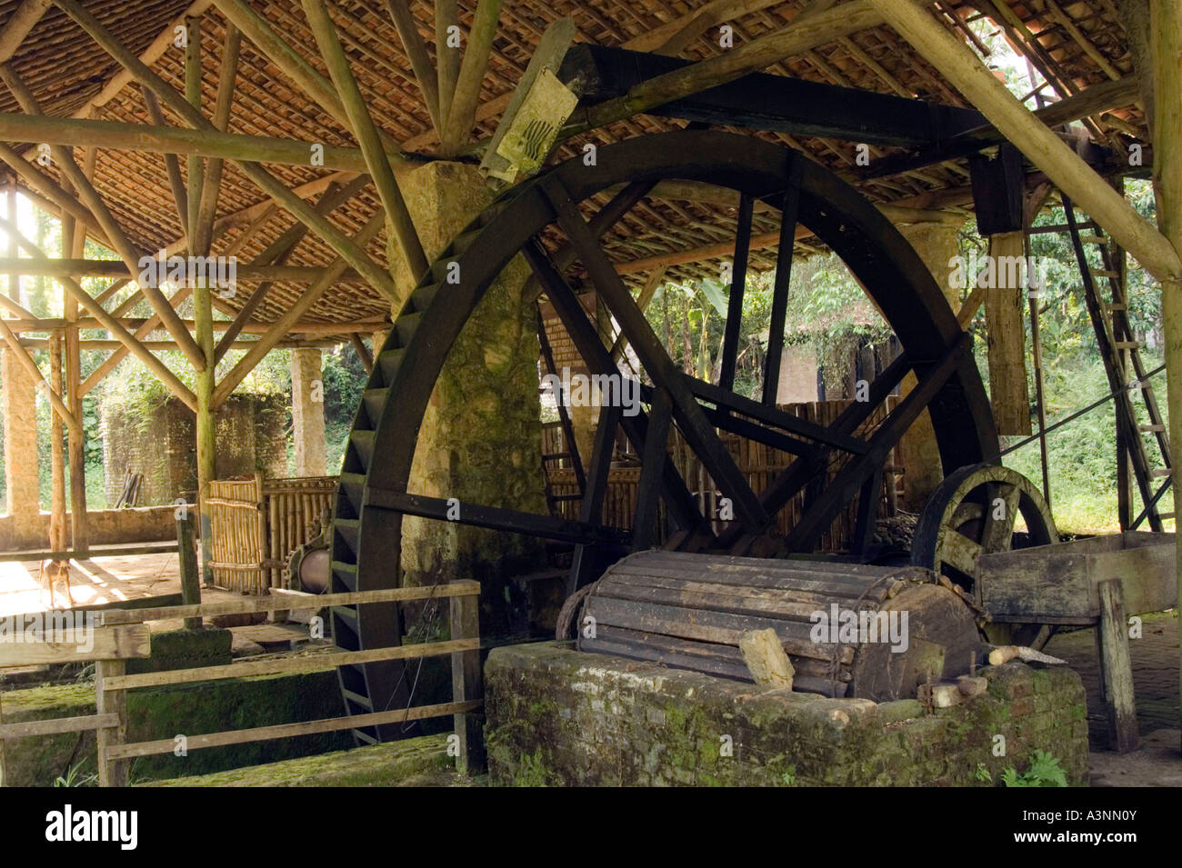 Alte Wassermühle / Ubatuba Stockfoto