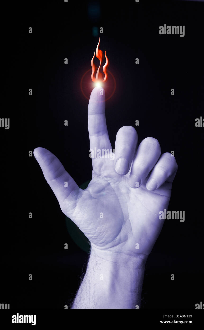 Hand mit Spitzen Finger und Flammen schießen heiße lucky touch Stockfoto