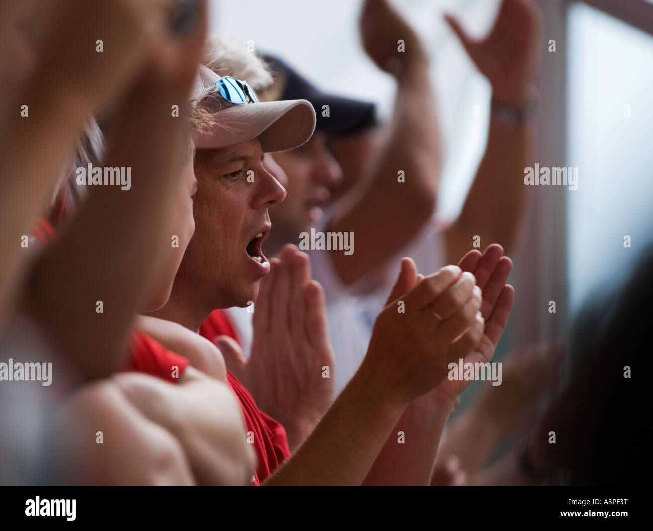 England Fußball-Fans jubeln bei [WM] 2006 Stockfoto