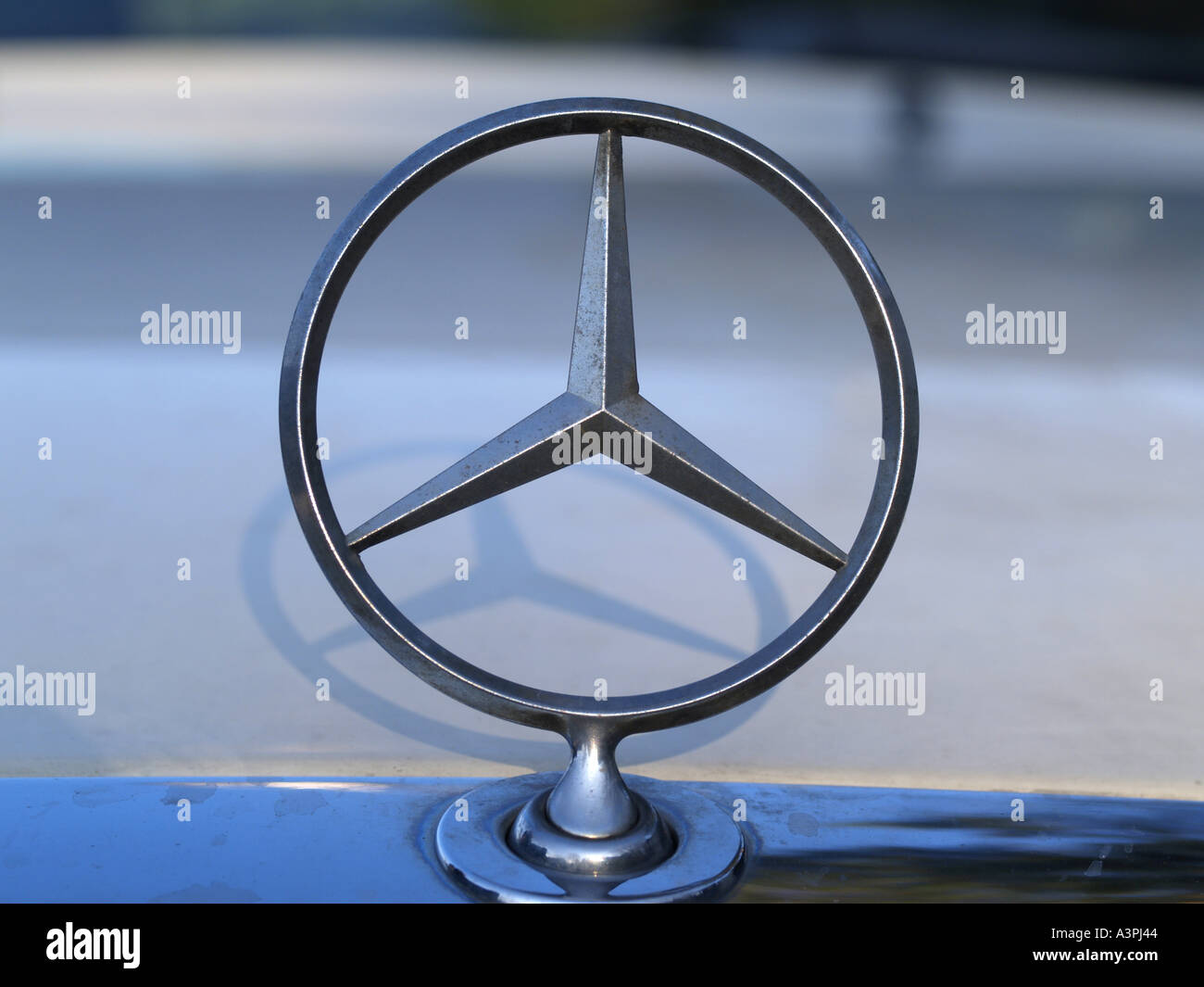 Mercedes-Stern Stockfoto