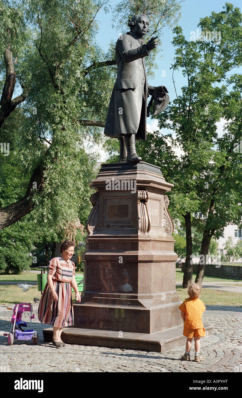 Statue von Immanuel Kant in Kaliningrad, Russland Stockfoto