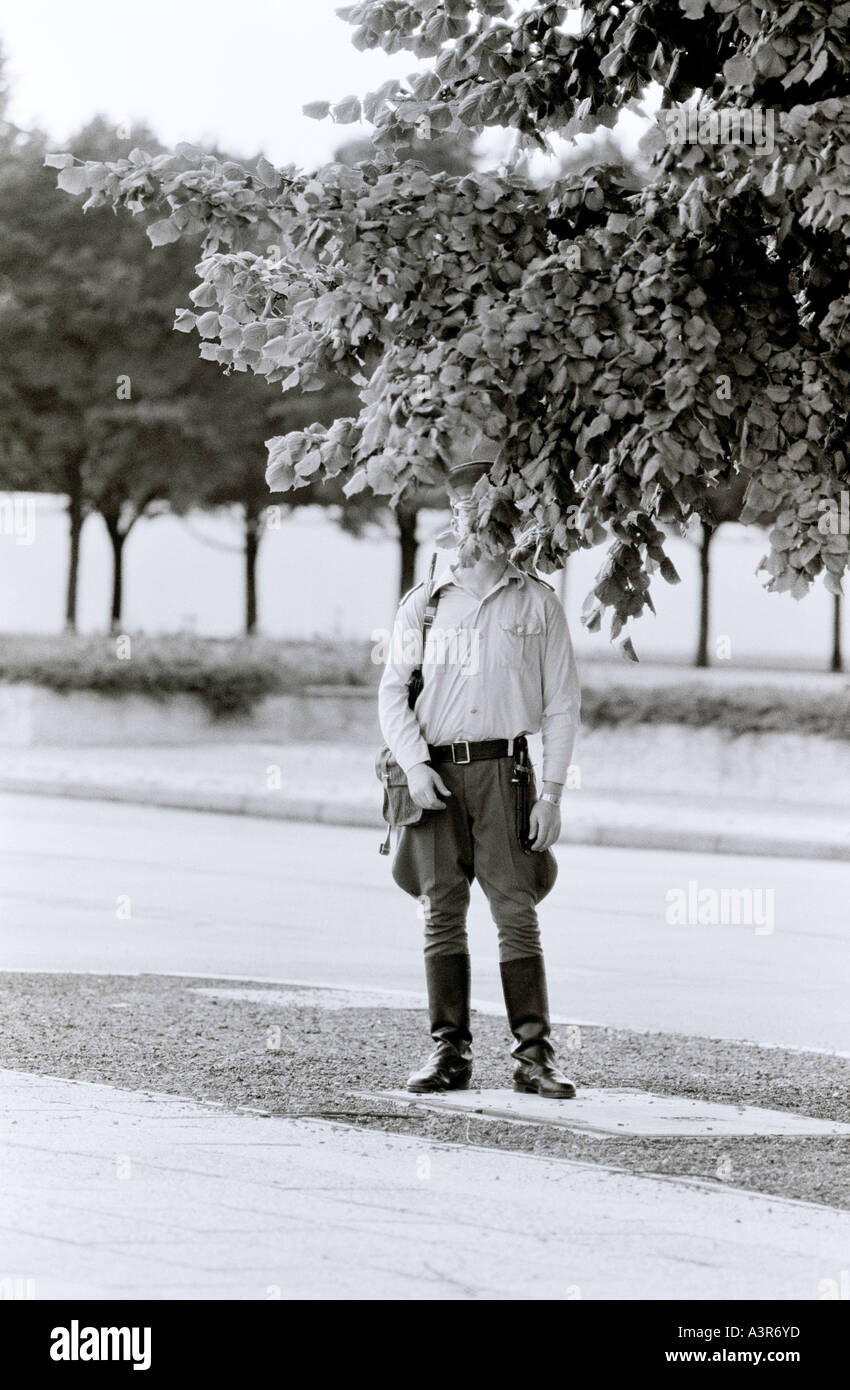 Soldat im Kalten Krieg Ost-Berlin im Osten Deutschlands in Europa. Reportage Fotojournalismus Soldaten Leben Lifestyle Kultur Geschichte historische Reisen Stockfoto