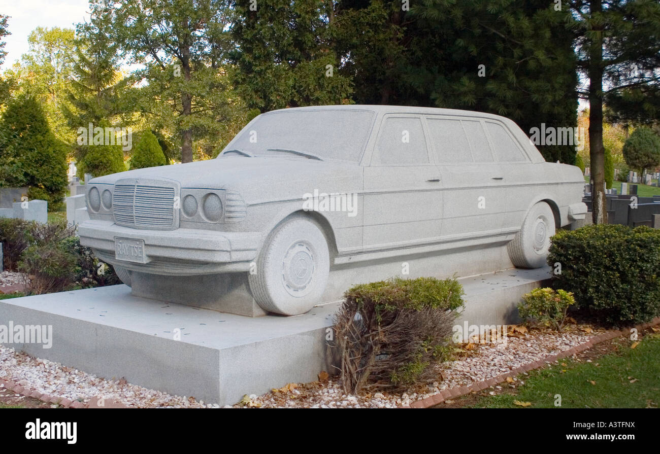Mercedes Benz Grabstein auf Rosehill Friedhof in Linden, New Jersey Stockfoto