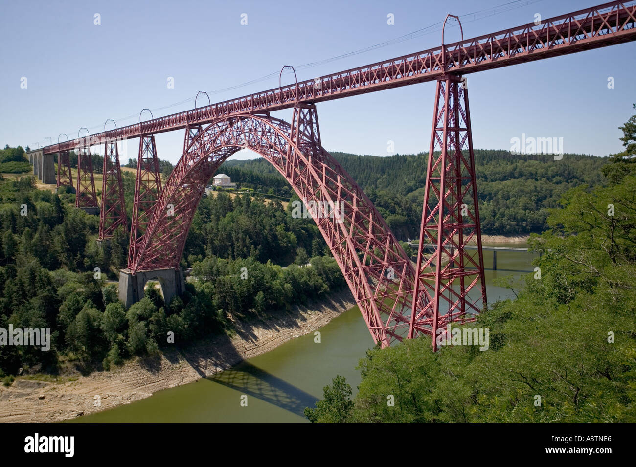 Viaduc de Garabit oder GarabitViadukt Rialway Brücke über den Fluss