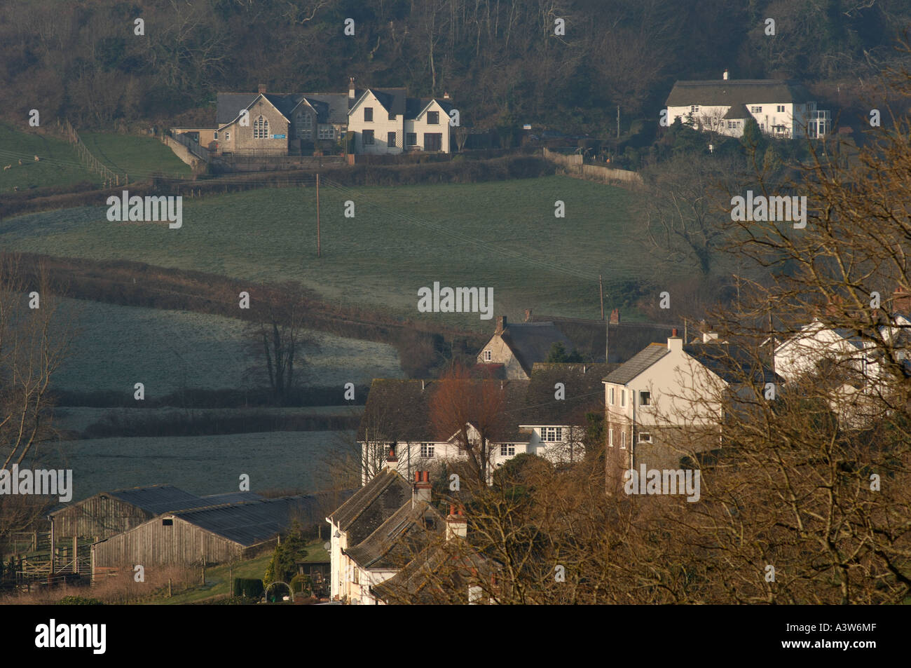 Küstennahen Dorf Branscombe Devon untergebracht Schule von frühen Morgen Wintersonne beschienen Stockfoto