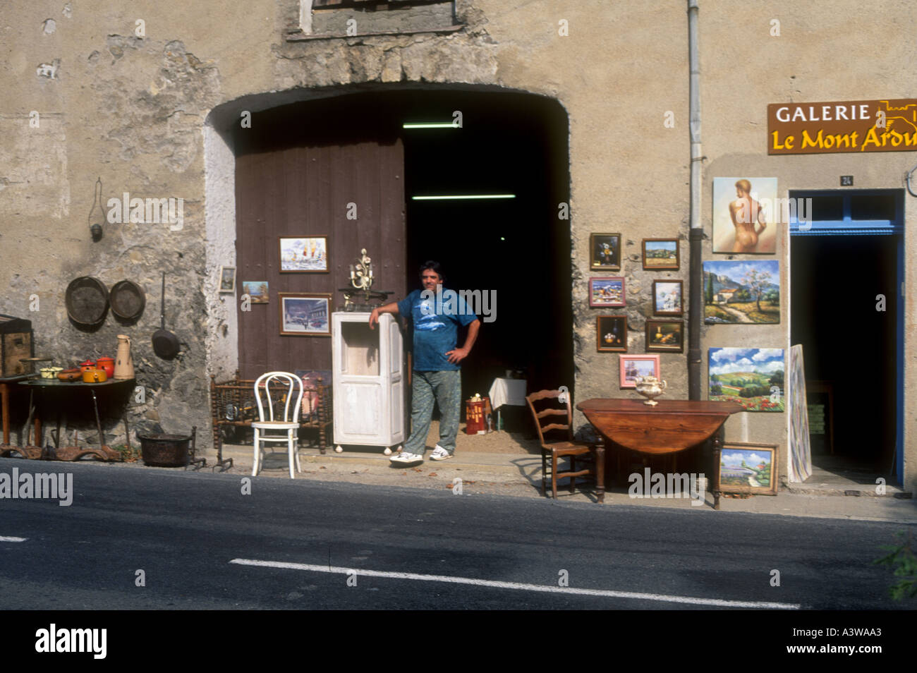 Am Straßenrand Galerie Südfrankreich Stockfoto