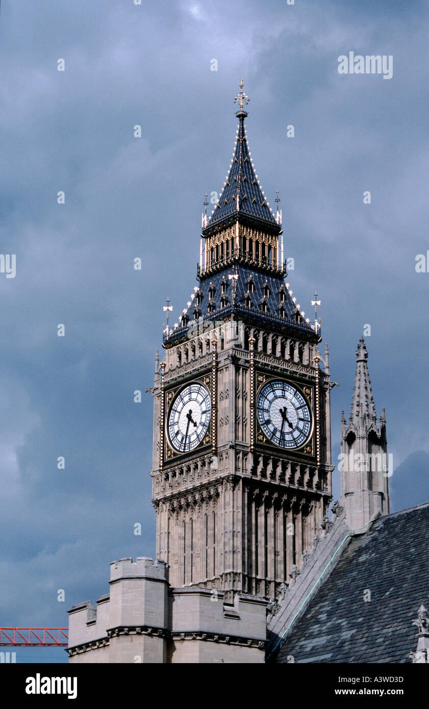 24143 die Häuser des Parlaments s Uhrturm Big Ben London England Großbritannien Stockfoto