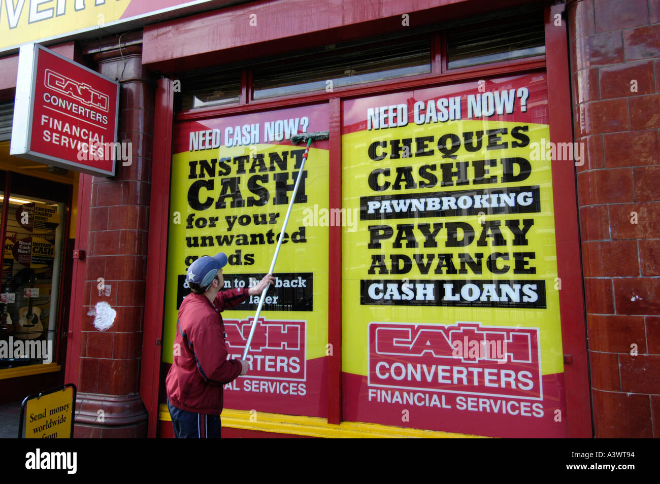 Cash Converters shop Verkauf gebrauchte waren London UK Stockfoto