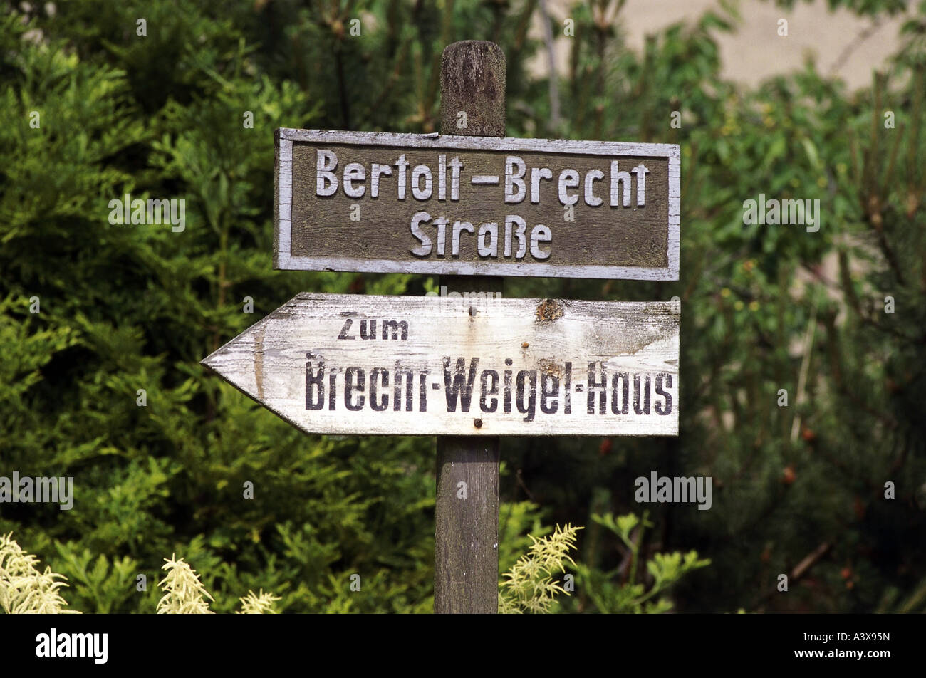 Brecht, Bertolt, 10.2.1898 - 14.8.1956, deutscher Autor/Schriftsteller, Bertolt-Brecht-Straße, Buckow, Brandenburg, melden Sie sich Brecht-Weigel Stockfoto