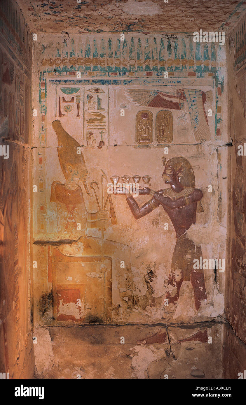 Details der Reliefs im Inneren Tempel von Abydos in Ägypten Stockfoto