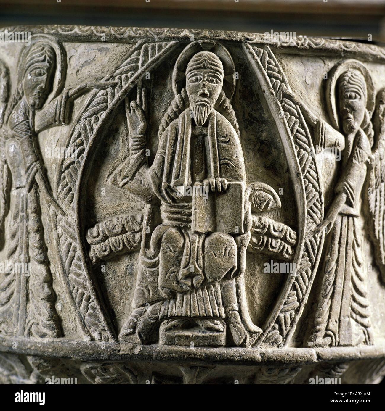 Bildende Kunst, religiöse Kunst, Jesus Christus, Porträt in der Mandorla, Relief, Sandstein, 1160, Baptisterium von Magister Majestatis, Löderu Stockfoto