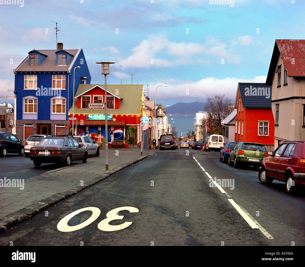 Bunte alte Gebäude im Stadtzentrum von Reykjavik, Island. Stockfoto